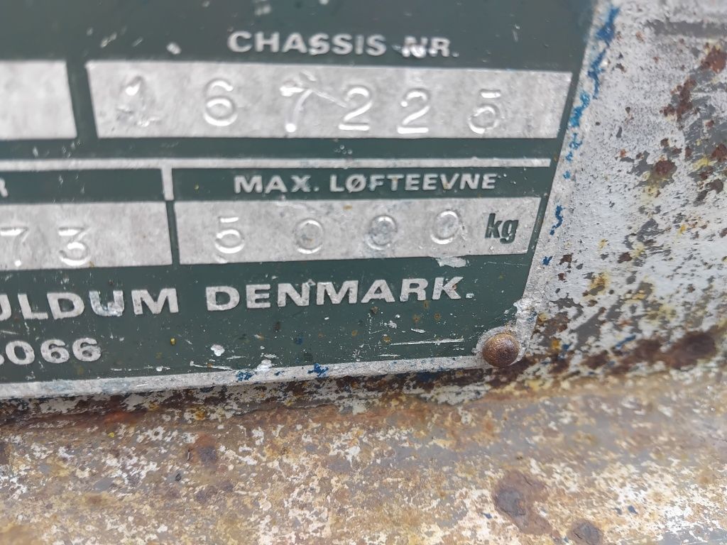 Wózek widłowy 5 ton terenowy