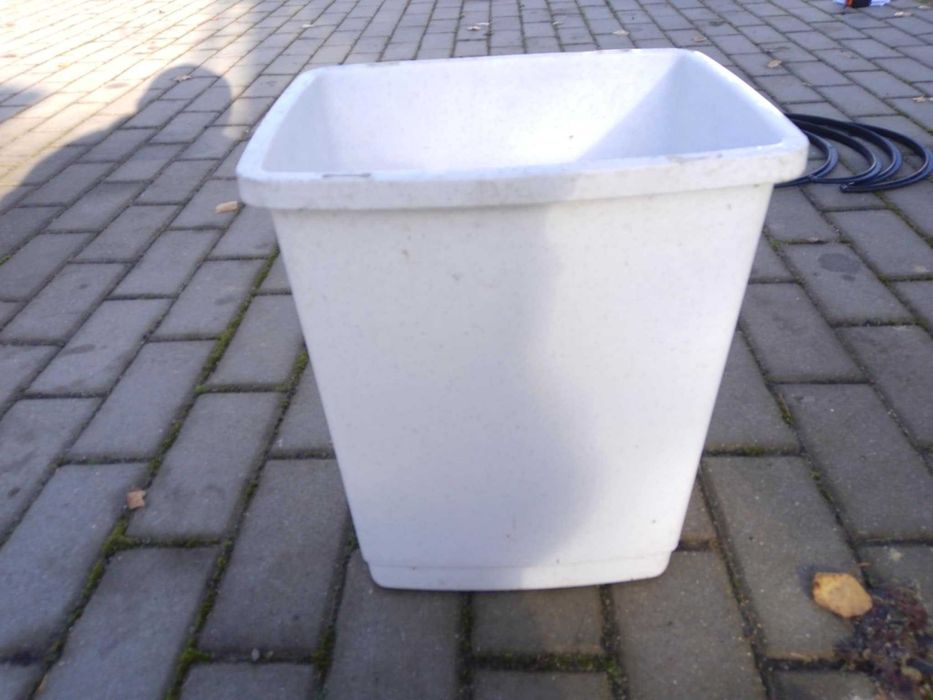 Kosz na śmieci Curver wiadro plastikowe wiaderko pojemnik białe 15l