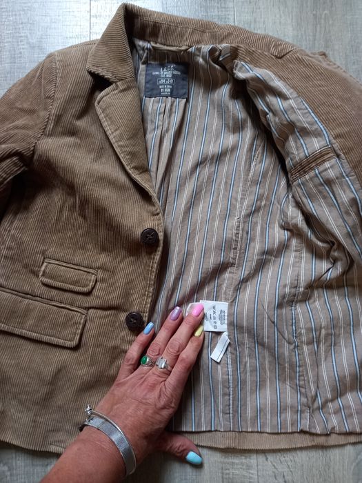 Elegancka marynarka sztruks 104 HM święta uroczystość akademia