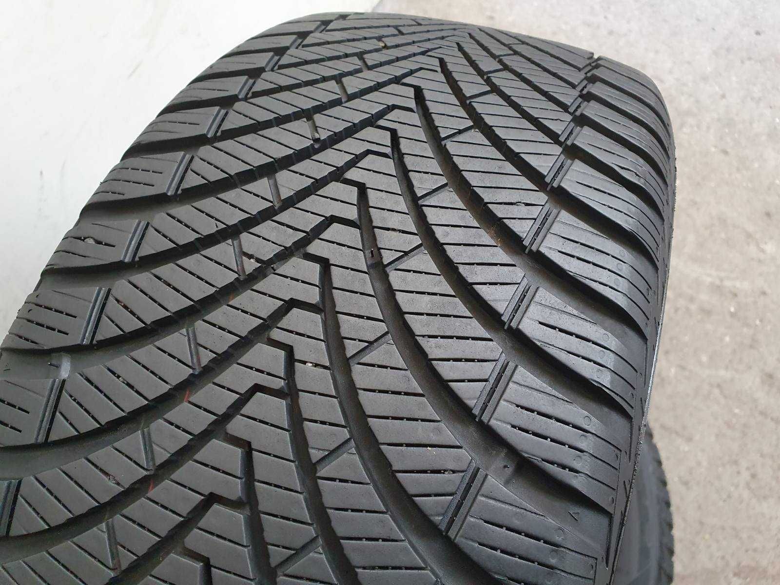 2x Kumho Solus HA32  225/45r17  6,8mm 2022r