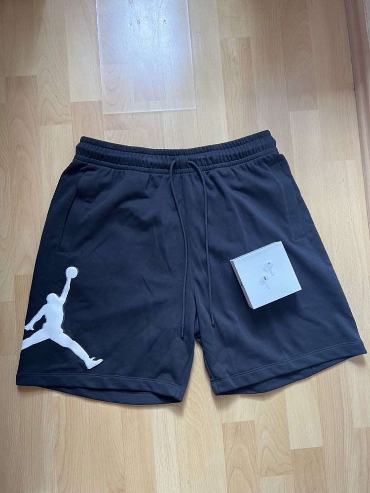 Шорты Jordan размер L,XL