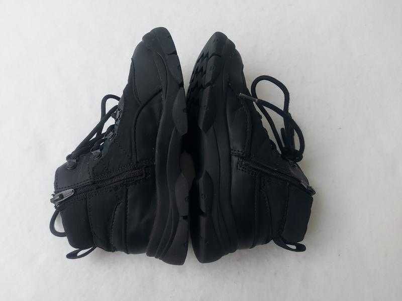 Демісезонні дитячі ботинки черевики zara