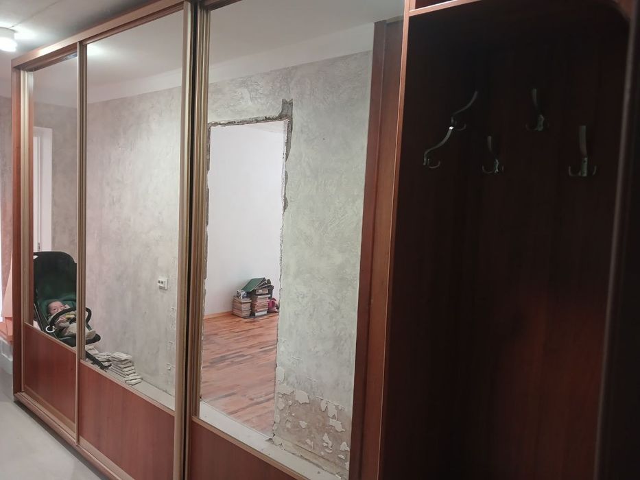 Продам шафу-купе