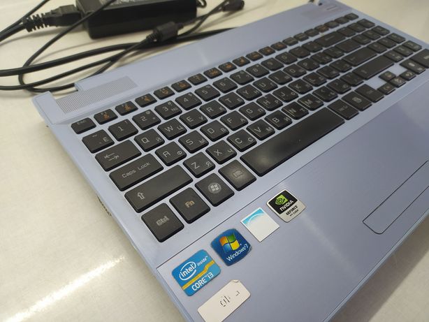 Ноутбук без экрана (рабочий) LG LGP525-P.AC01R1 (возможно по частям)
