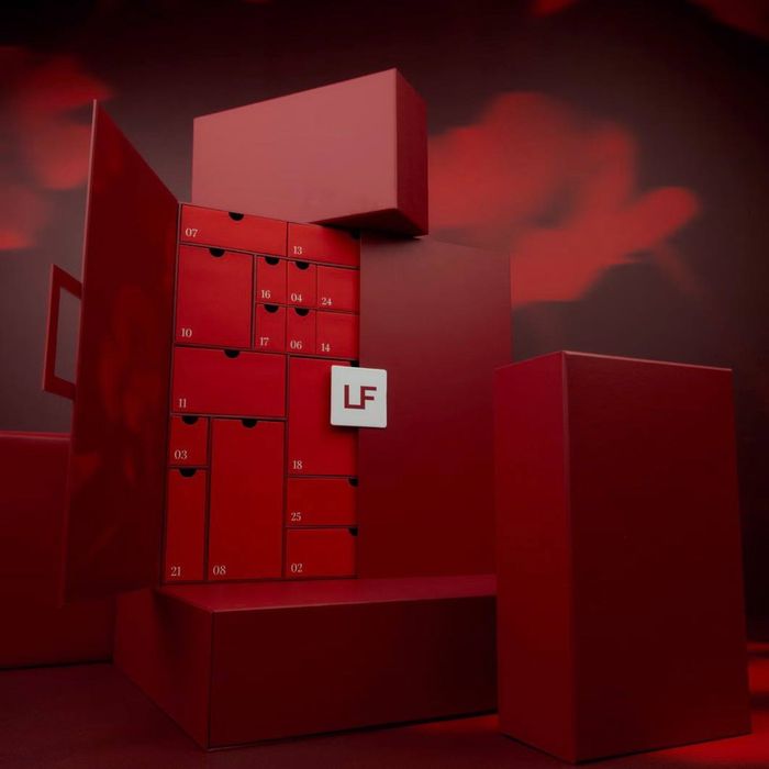 Коробка від андвент календаря Lookfantastic advent, 25 комірок