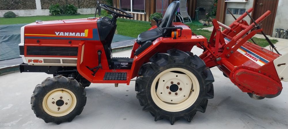 Trator Yanmar F15D