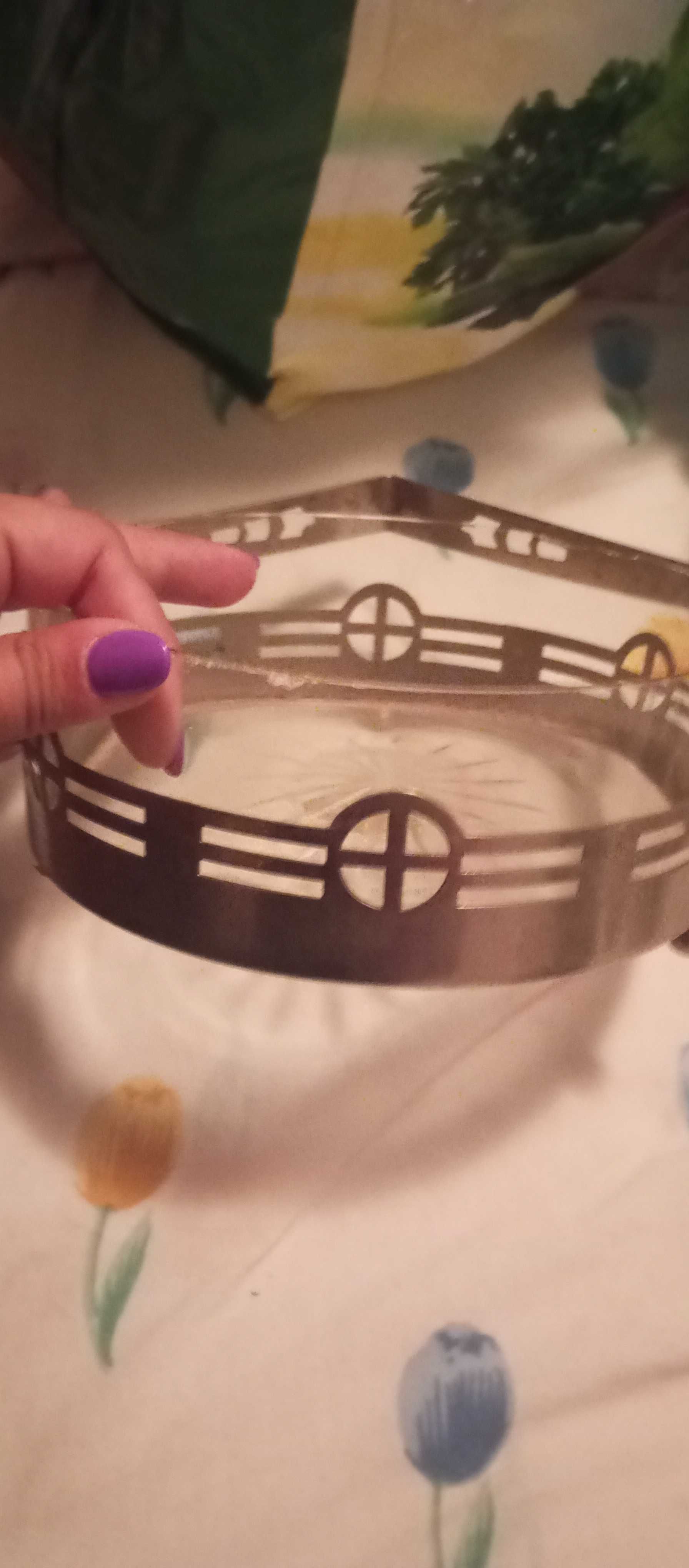 Antiguidade em forma de coroa