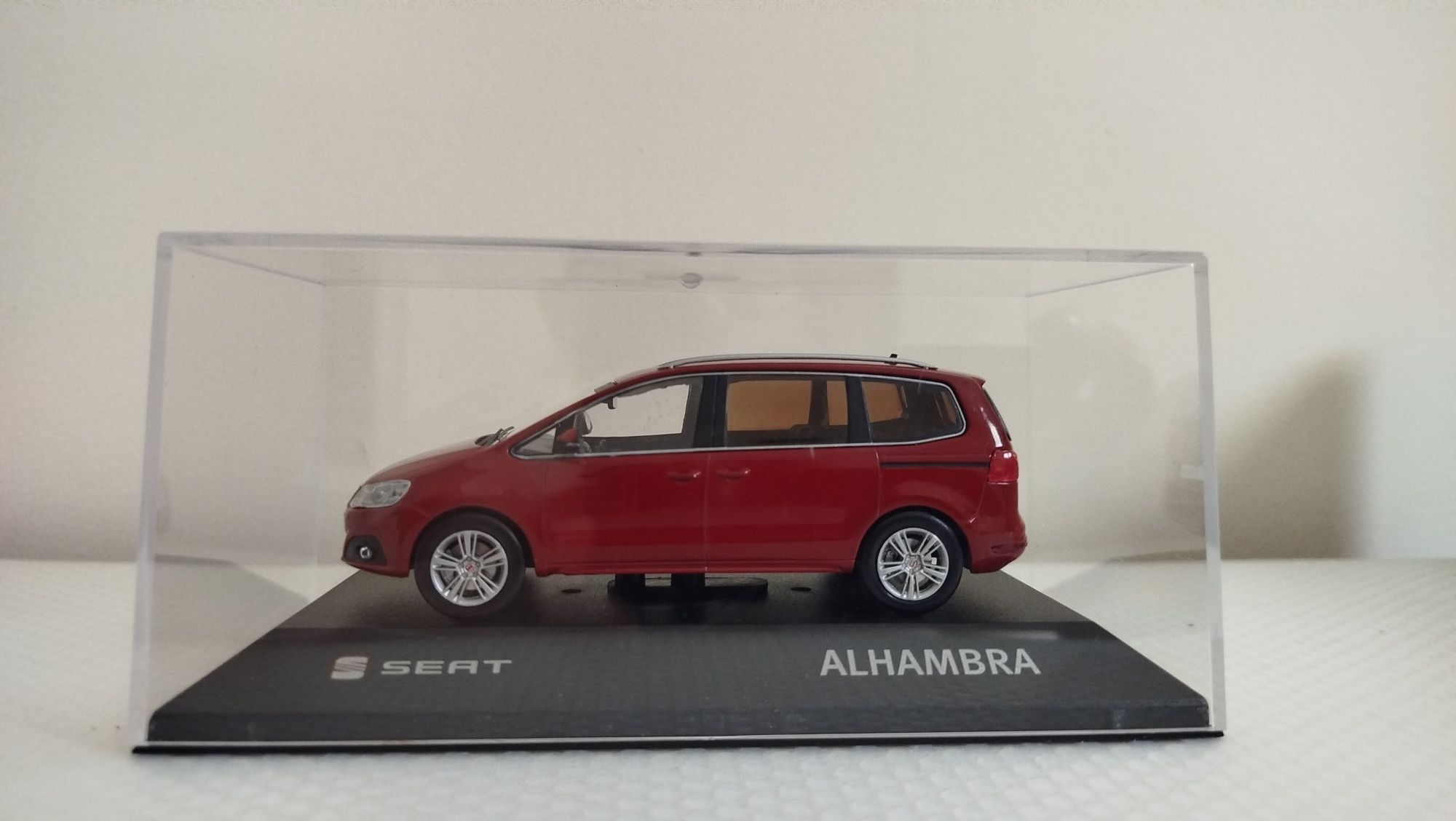 Miniatura Seat Alhambra 1/43 Nova