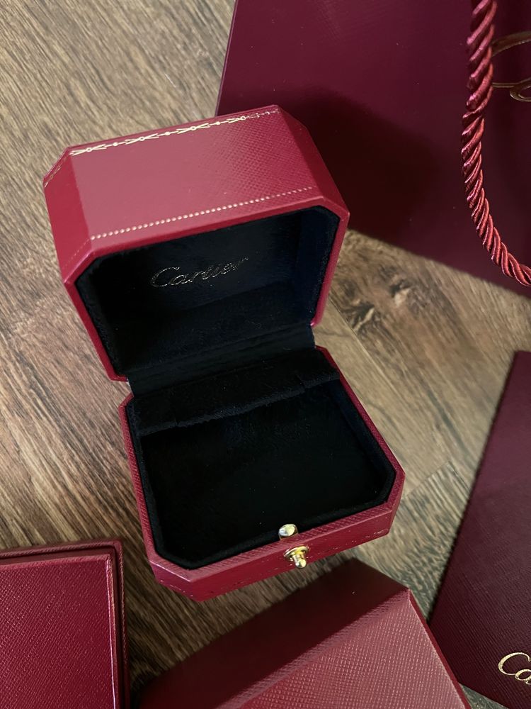 Упаковка коробка Картье Cartier под серьги сережки