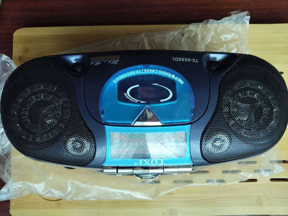 НОВАЯ! Аудиомагнитола кассетная FM TOXI приемник магнитофон