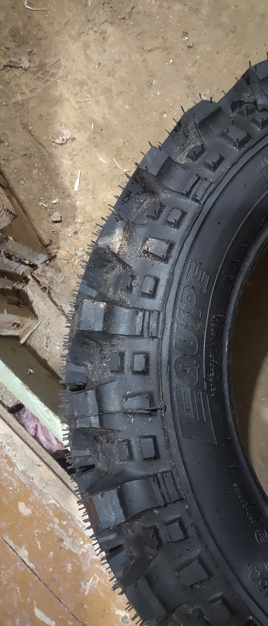 Болотна резина 235/70 R17 розпаровка