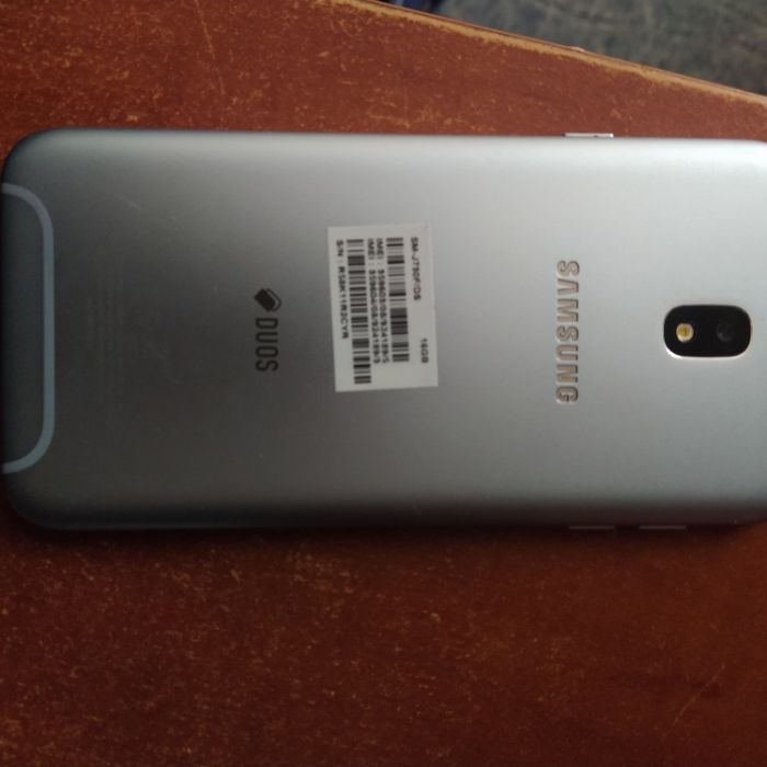 продам телефон samsung J7