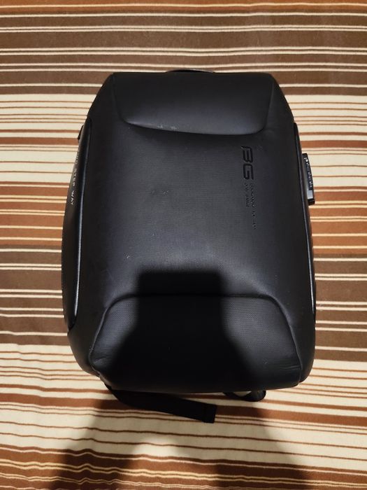 Mochila de Viagem/Trabalho – Anti-Roubo + Porta USB