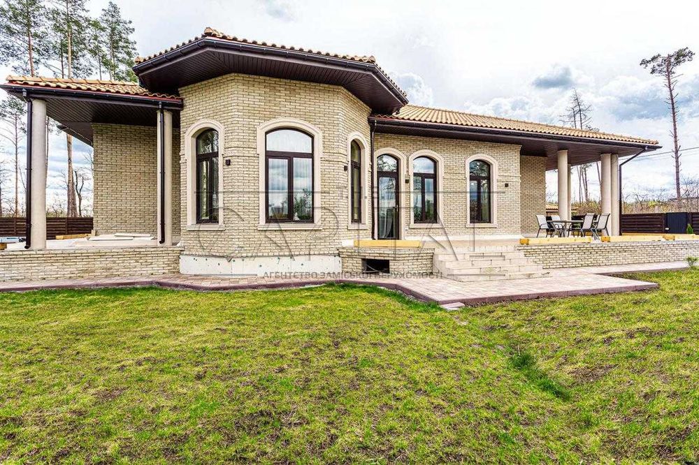 Здається в оренду шикарний дизайнерський новий будинок у Віті-Поштовій