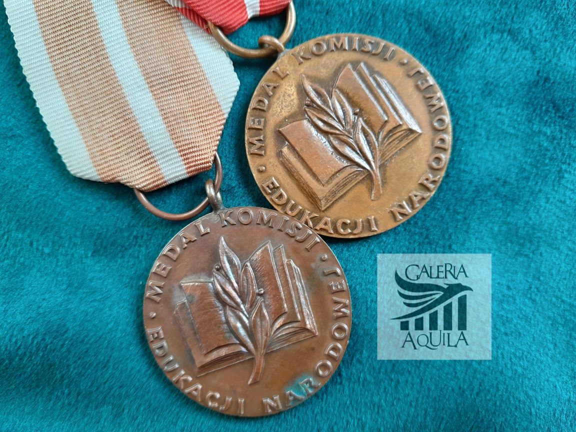 Medal Komisji Edukacji Narodowej - dwa typy