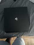 PS4 PRO com 2 comando