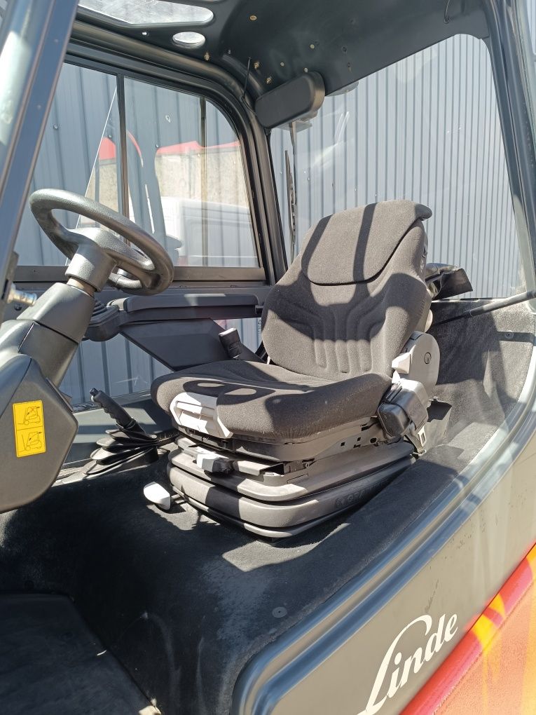 Empilhador eléctrico linde 3t