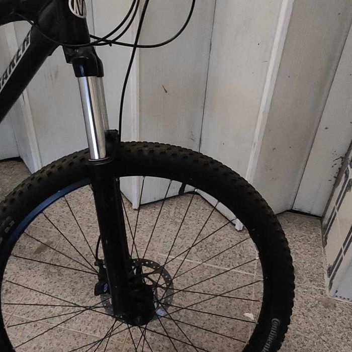 Bicicleta Mondraker factor RR. Suspensão total