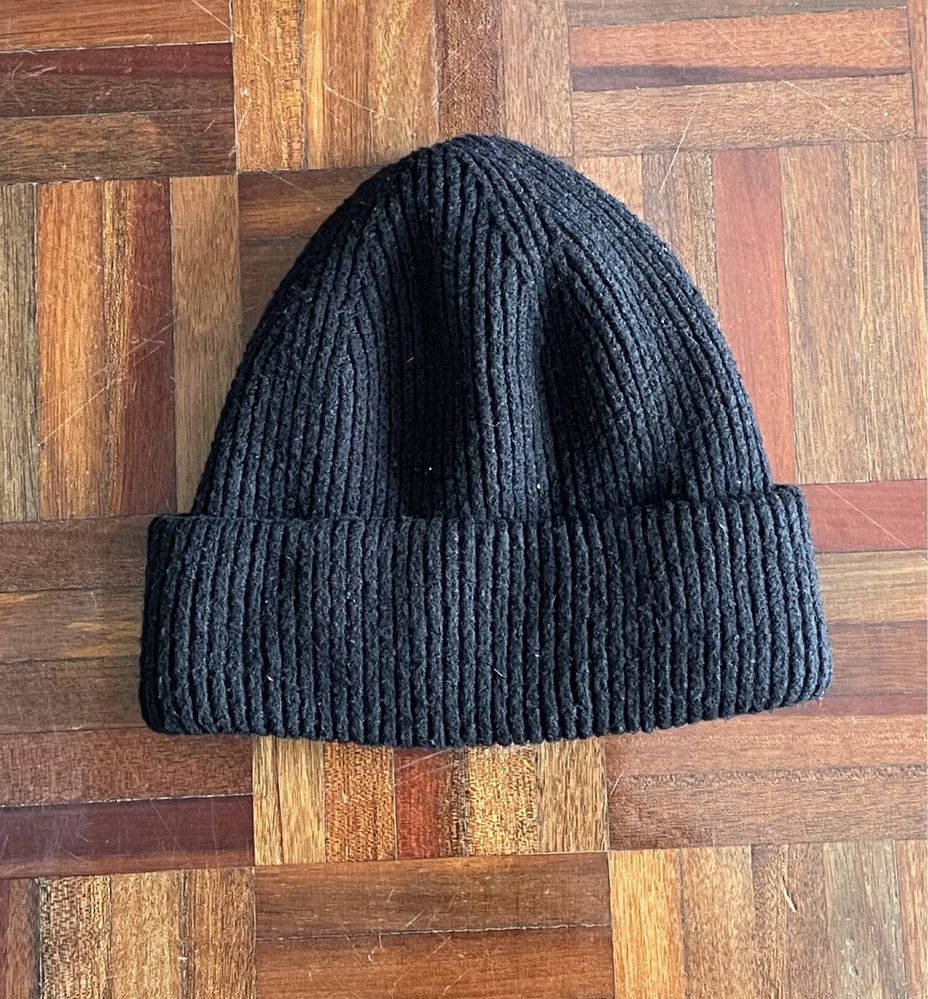 Gorro de malha preta