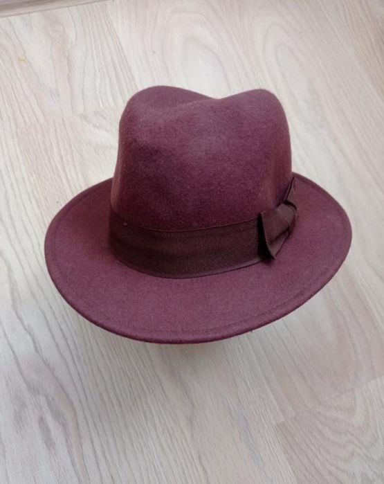 Капелюх від  H&M