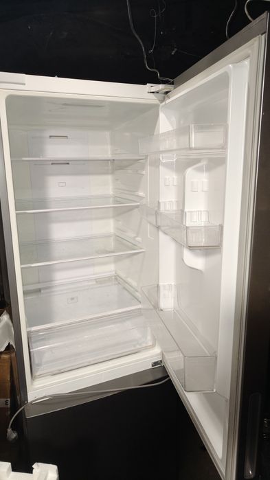 Lodówko - zamrażarka Samsung No Frost 185 cm.