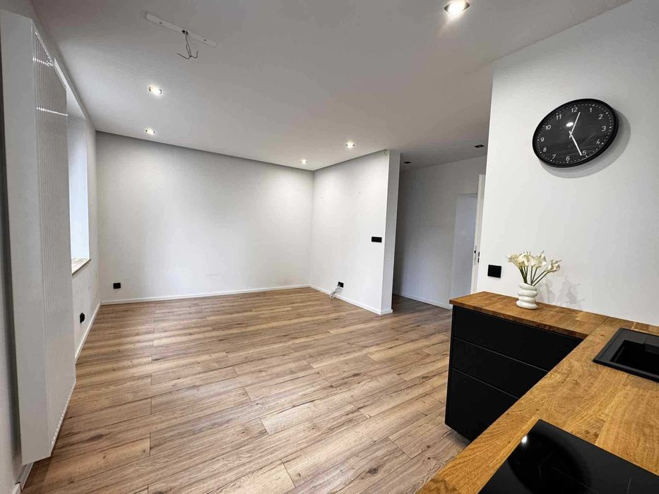 Nowoczesne mieszkanie na parterze na sprzedaż