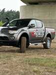 Mitsubishi l 200 z polskiego salonu  salon
