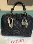 Mala de mão marca Guess