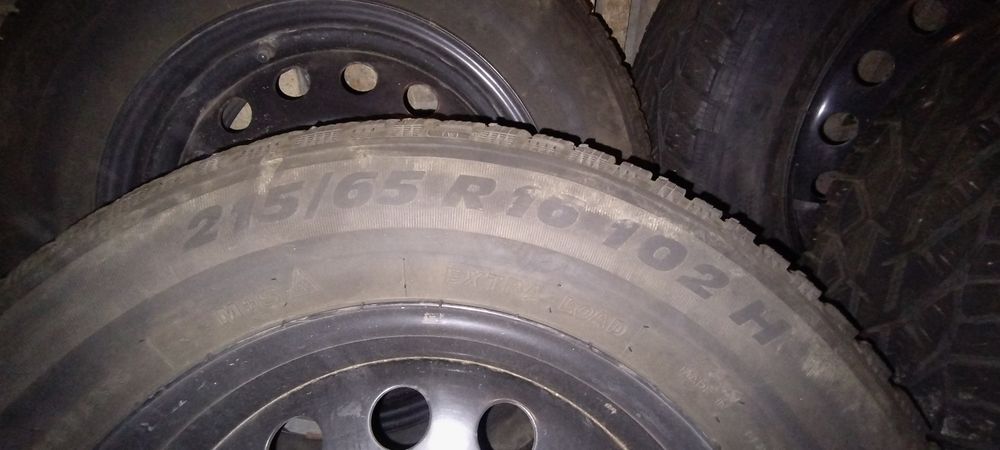 Koła 215/65 R16 zimowe,  rozstaw śrub 5x114,3 Hyundai Tucson