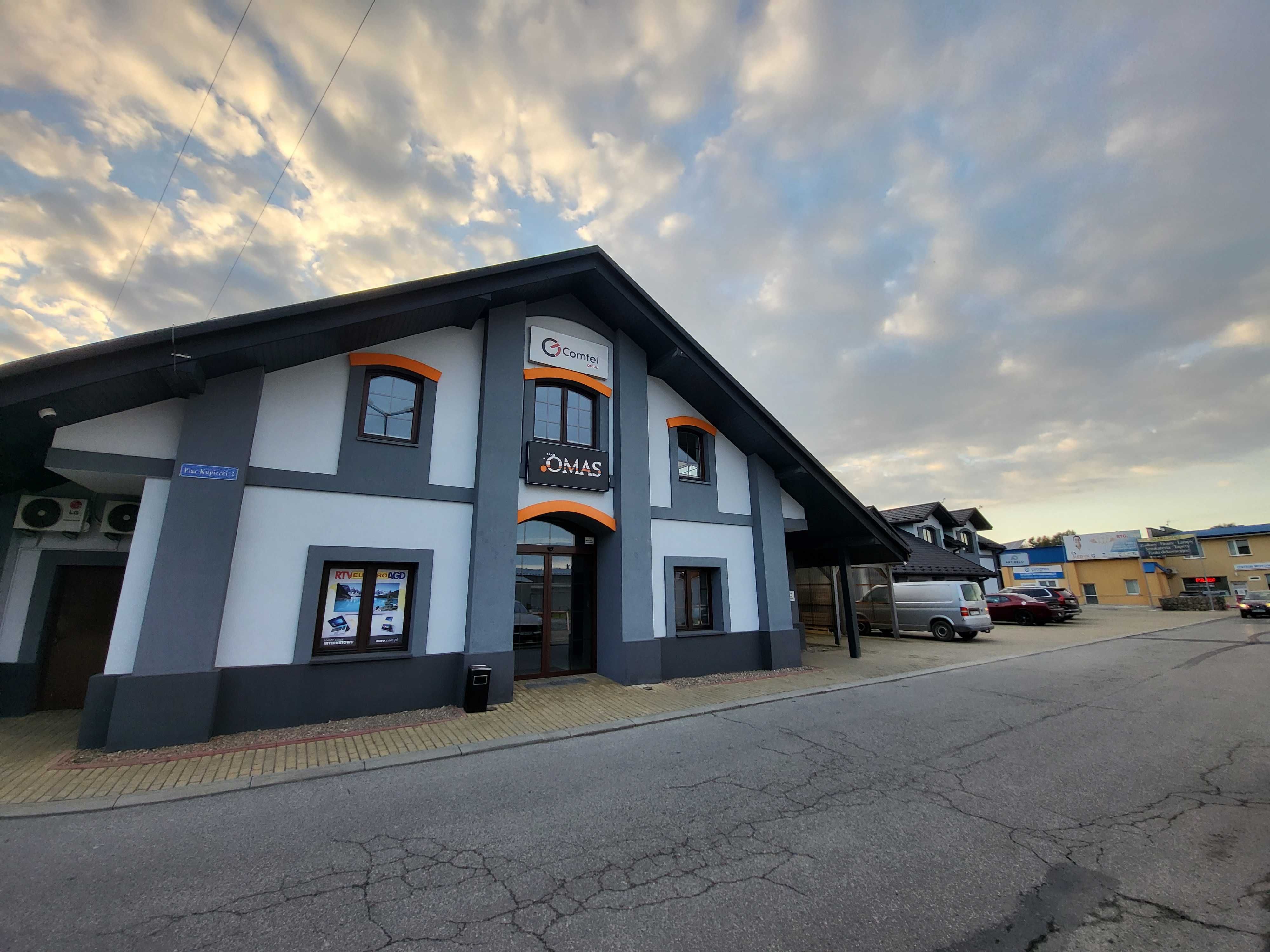 Lokal handlowo -usługowy 408 m2 parter , parking Brzesko