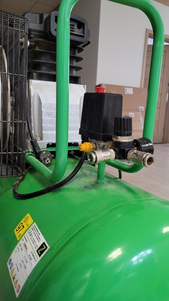 Kompresor Zipper 150l