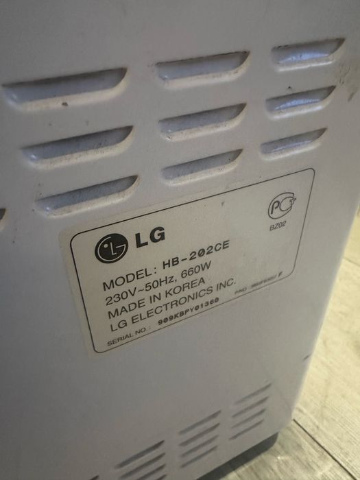 Хлібопіч lg hb-202ce