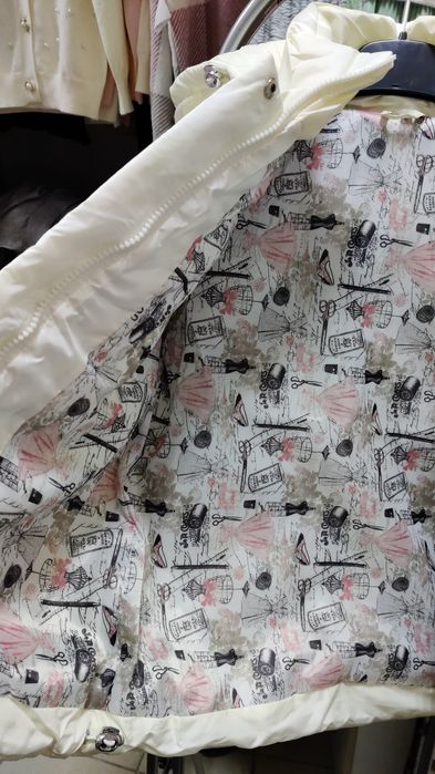 Куртки весна демісезонні на дівчаток