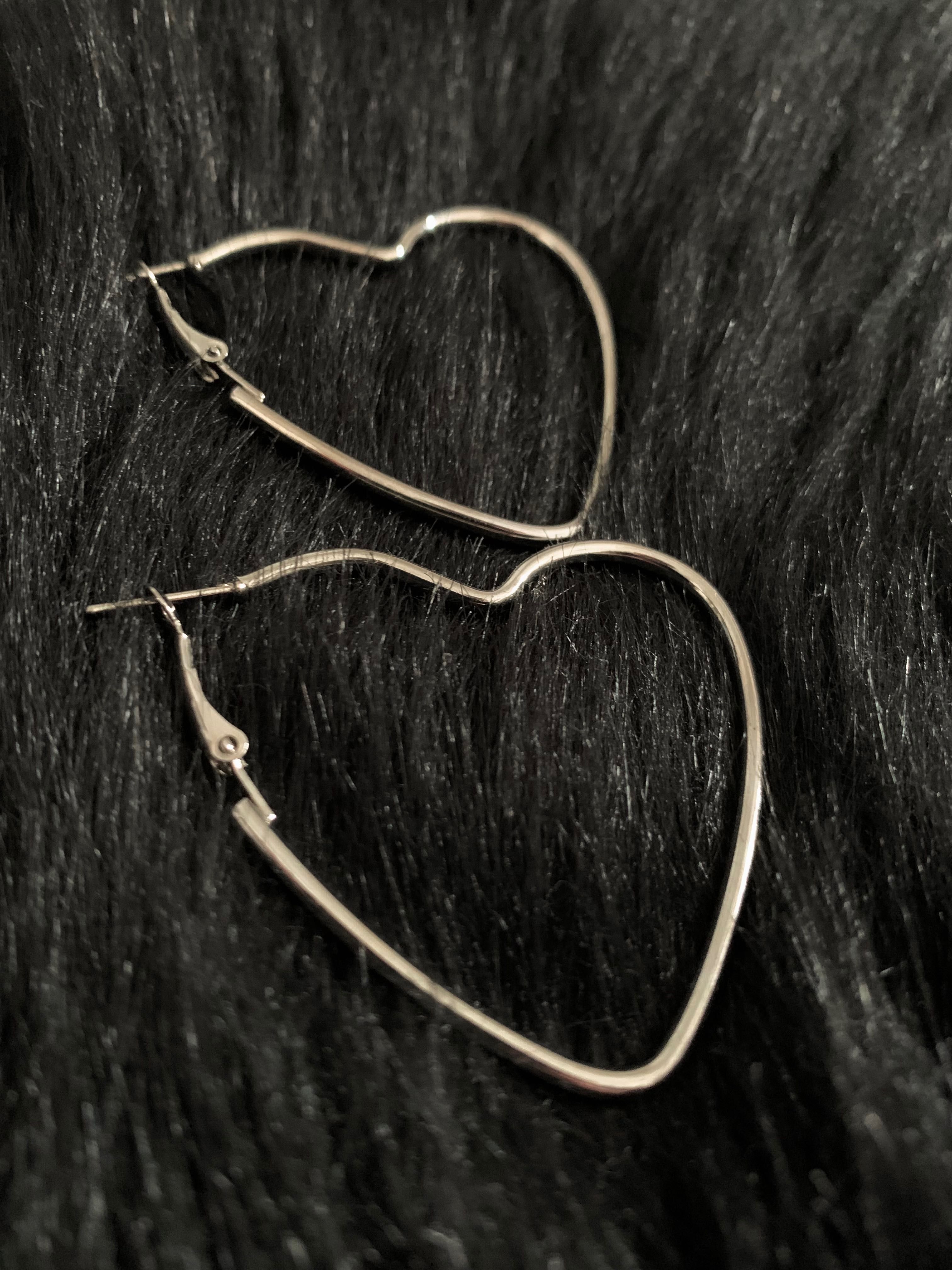 zestaw biżuterii srebrny y2k kolczyki wisiorek choker heart