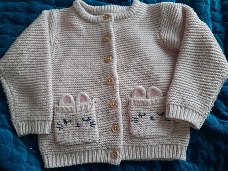 Sweter w rozmiarze 92