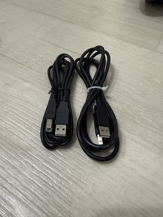 Компютерні шнури, кабеля.