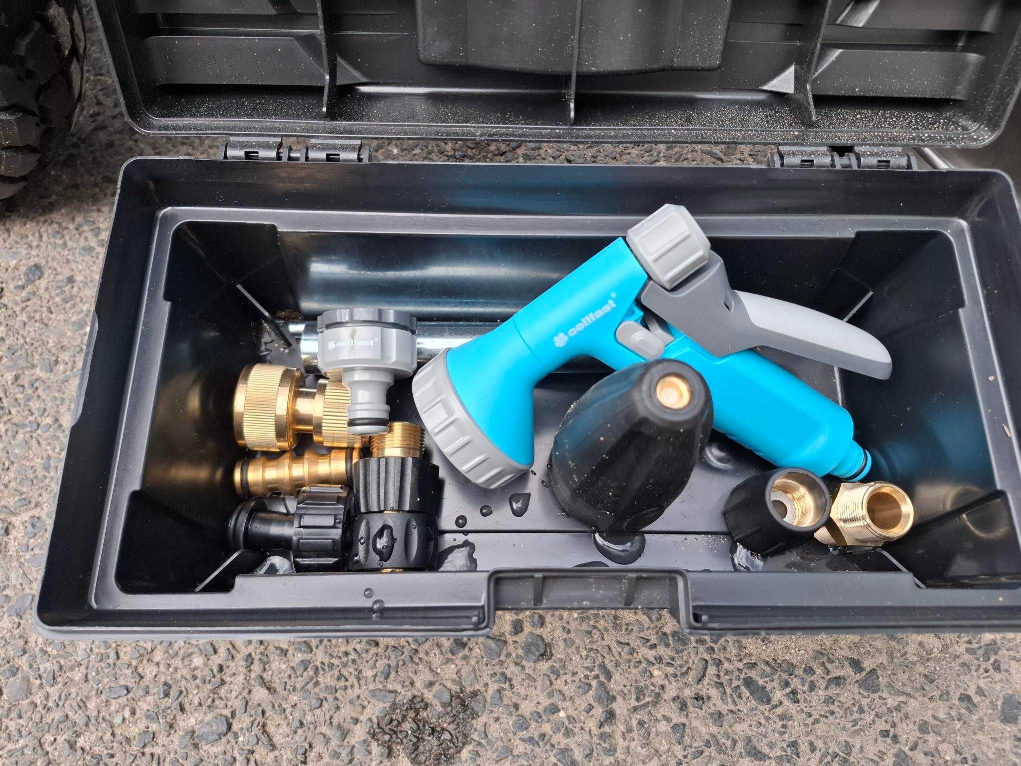 Wynajem Myjki Spalinowej Karcher 9/25 G - 250BAR - Kostka, Elewacja