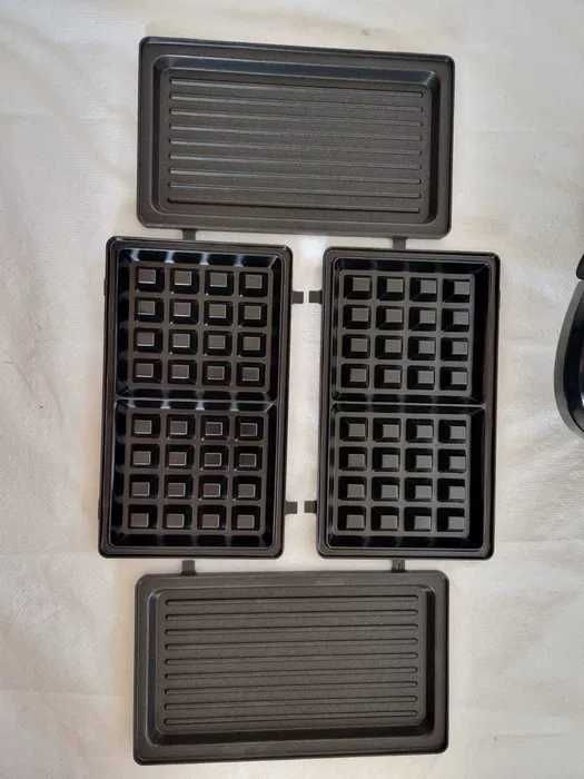 Opiekacz Russell Hobbs Fiesta 3w1 Trójkąty Gofry Grill 750W