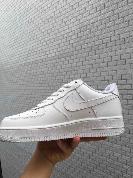 Air Force 1, białe tenisówki, rozmiar 42