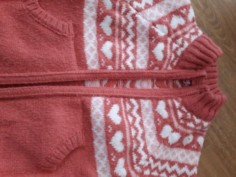 Продаю кофту на девочку