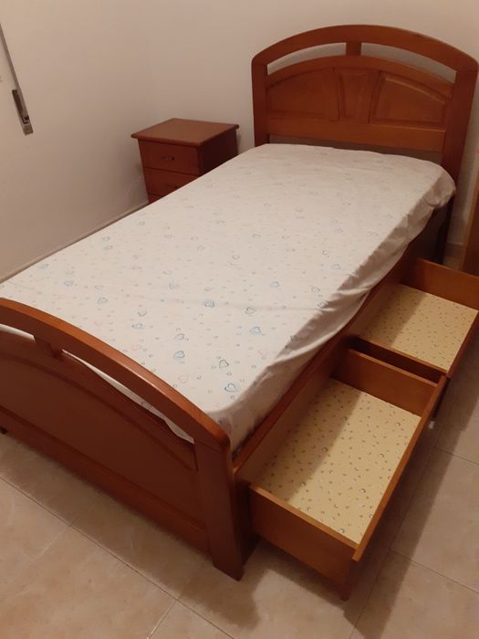 Mobilia de corpo e meio