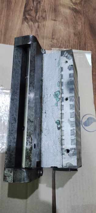 Плита магнитная   синусная 200 мм на 100 мм механическая СССР