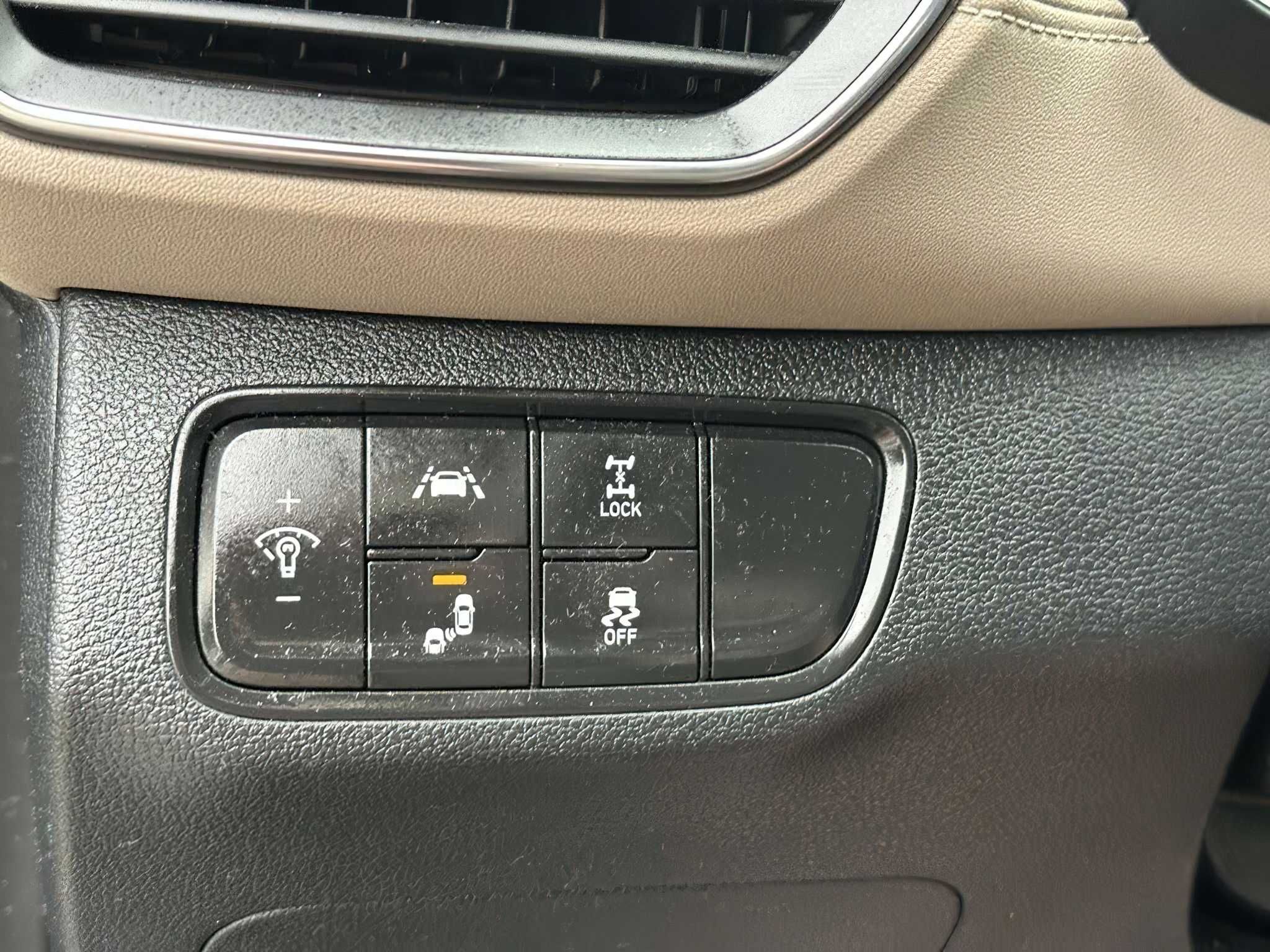 Hyundai Santa Fe SEL  2020