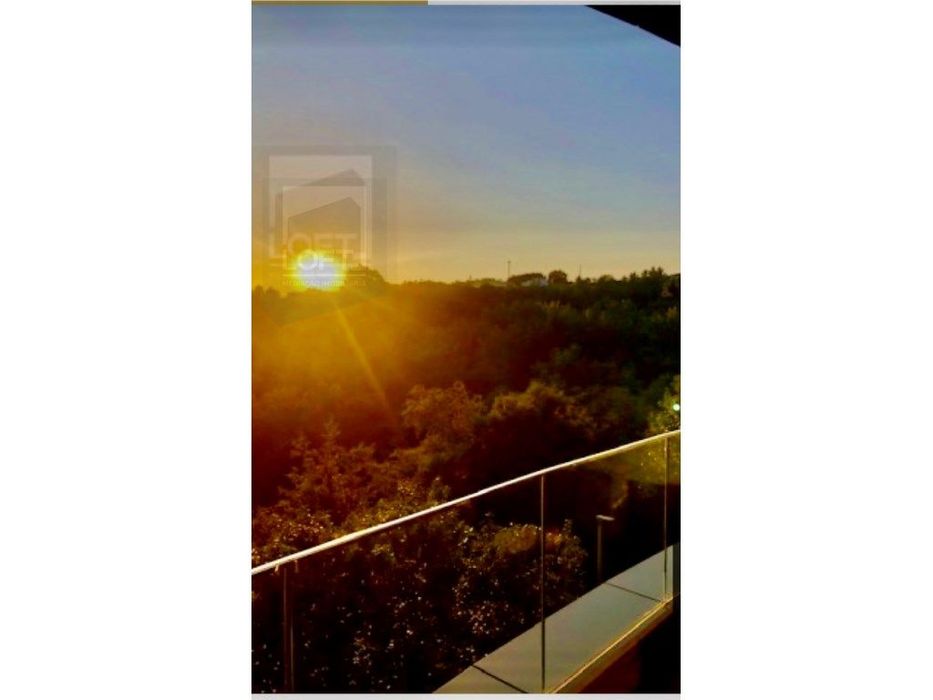 Apartamento T3 de Luxo c/ Vista Castelo e Parque da Cidade em Guima...