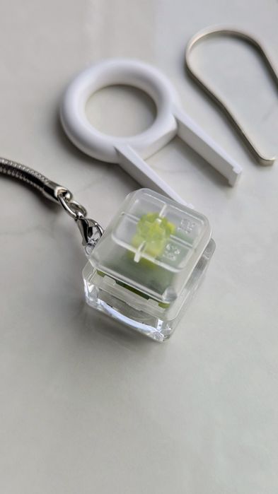 Брілок клавіша свіч зелений