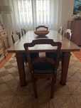 Mesa de jantar e cadeiras em carvalho maciço