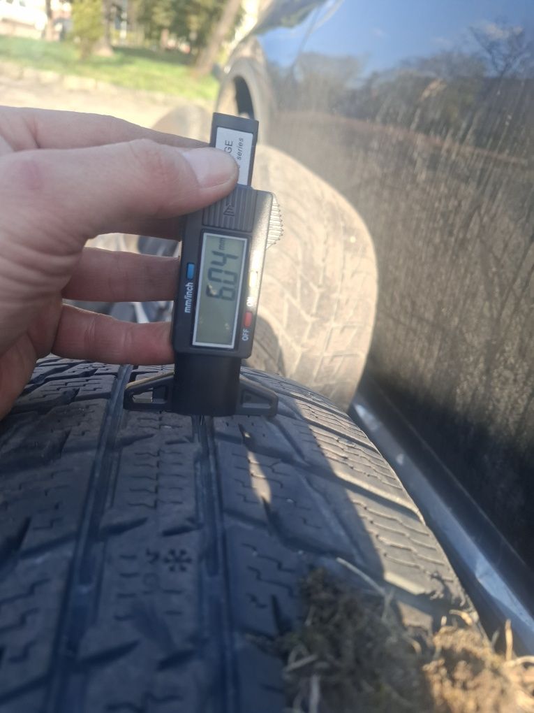 Toyota rav 4 felgi aluminiowe z oponami