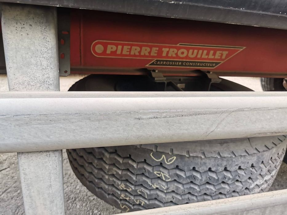 Semi- Reboque 3 eixos com plataforma