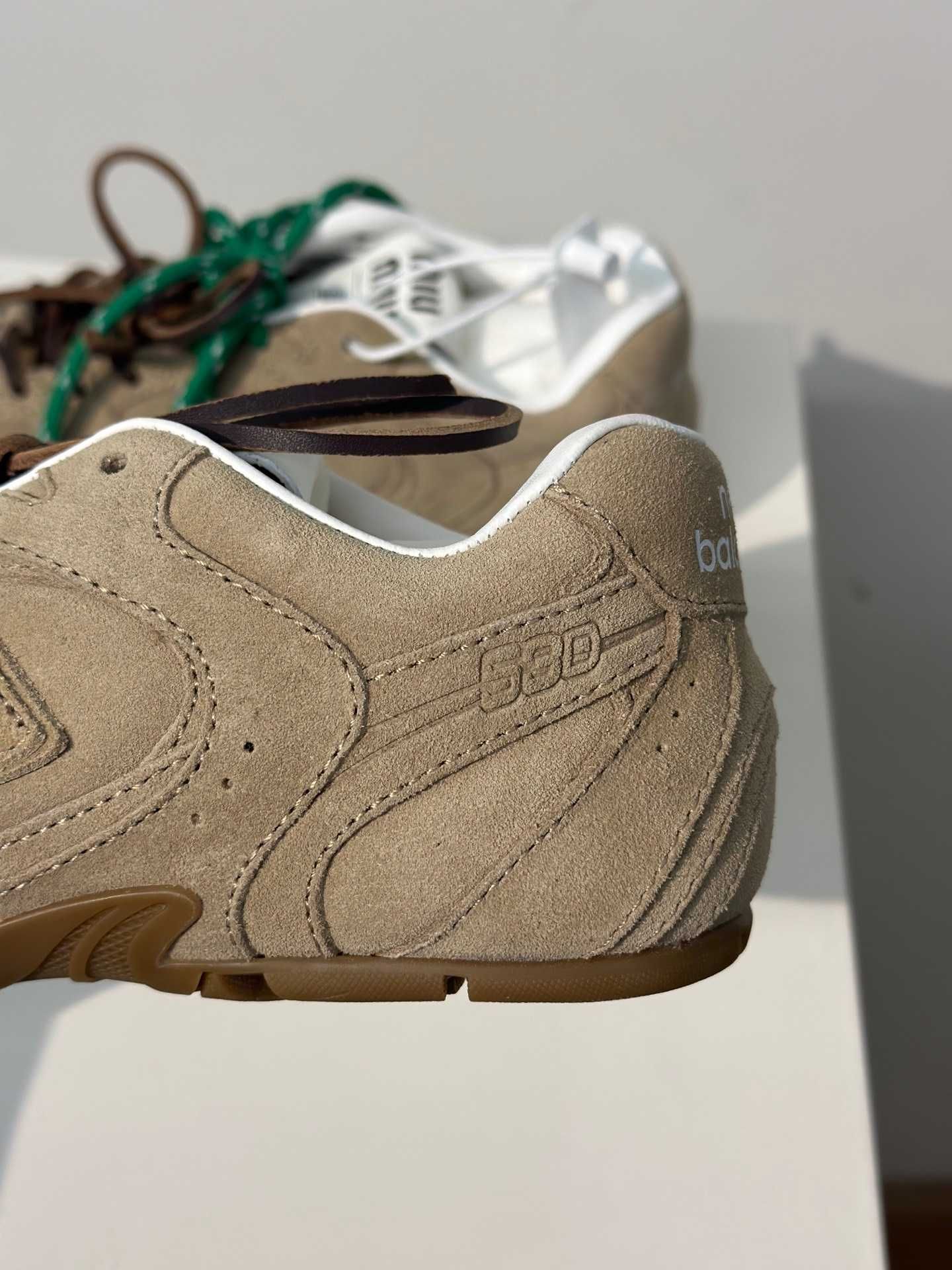 Buty New Balance530SL Miu Miu Ecru Moda Obuwie sportowe rozmiar.37
