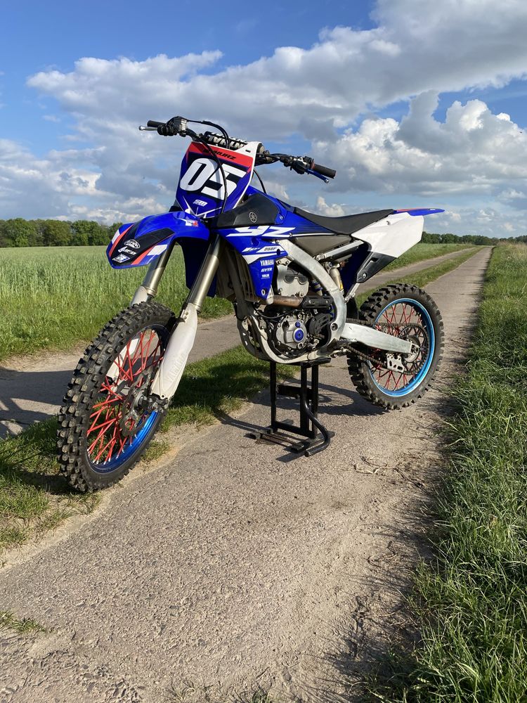 Yamaha YZF 250 - Akarpovic 2018r